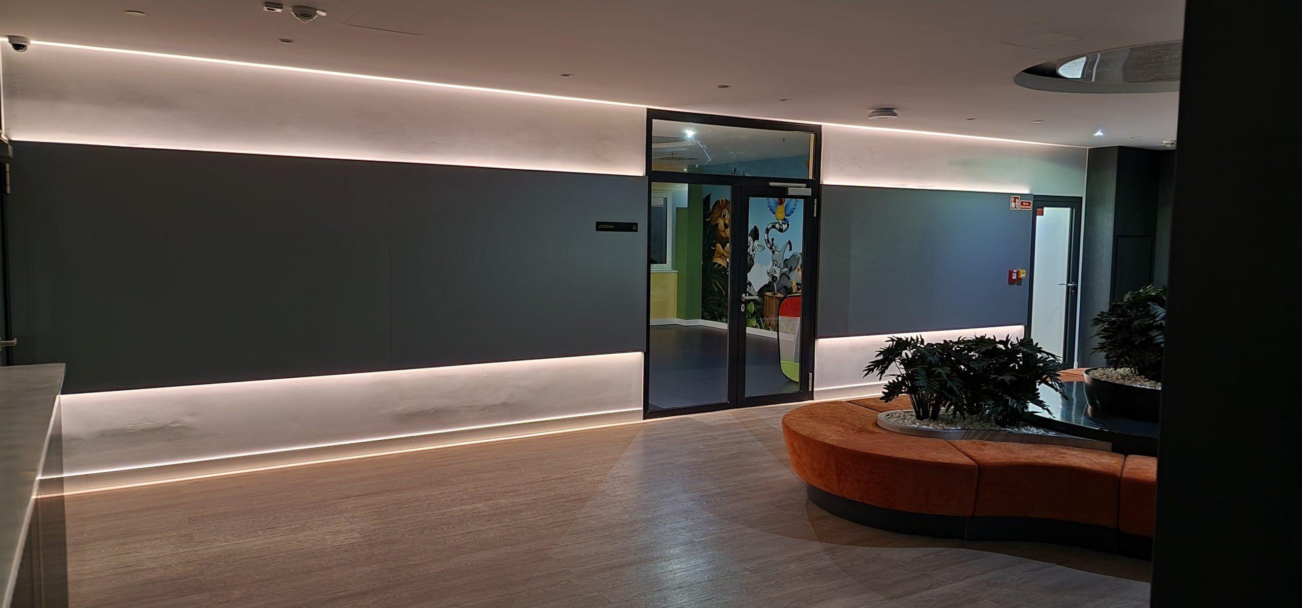 Üzletberendezés készítés - egyedi bútor szolgáltatás